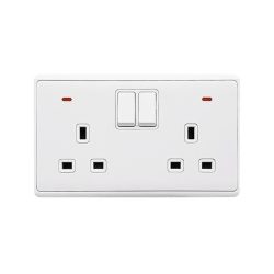 LONDON DOUBLE SOCKET WITH 2P BUTTON SWITCH NEON WH