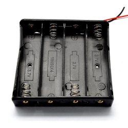 18650 AKKUTARTÓ VEZETÉKKEL 4db-os,sorba kötve