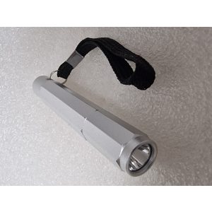 Fém házas elemlámpa +1db AAA (mikró)elem