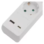 HOSSZABBÍTÓ ELOSZTÓ 3 ALJ 2M KAP. 1.5MM+1×USB-A,1×USB-C P1522CU