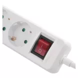 HOSSZABBÍTÓ ELOSZTÓ 3 ALJ 2M KAP. 1.5MM+1×USB-A,1×USB-C P1522CU