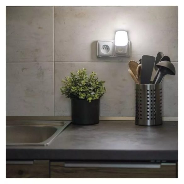 EMOS LED éjjeli fény mozgásérzékelővel LED P3318