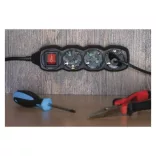 Hosszabbító 1,5 m / 4 aljzat / kapcsolós / fekete / PVC / 1,5 mm2 PC1421R