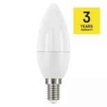 EMOS Classic LED izzó gyertya E14 8W 806lm hideg fehér ZQ3232