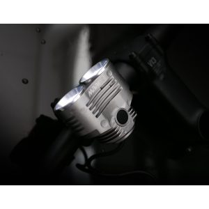 MAARS MR 801 első kerékpár lámpa tölthető 15W 1350 lumen