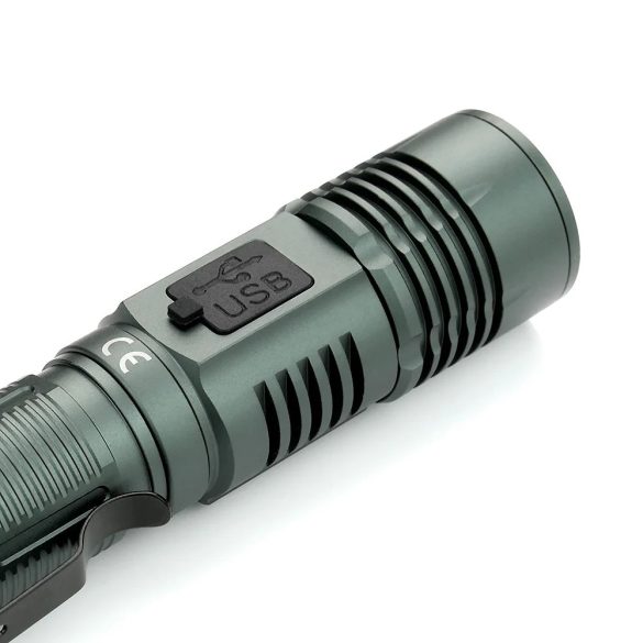 everActive FL-700R Spotter akkus LED lámpa ,ZOOM,700lm,USB-C