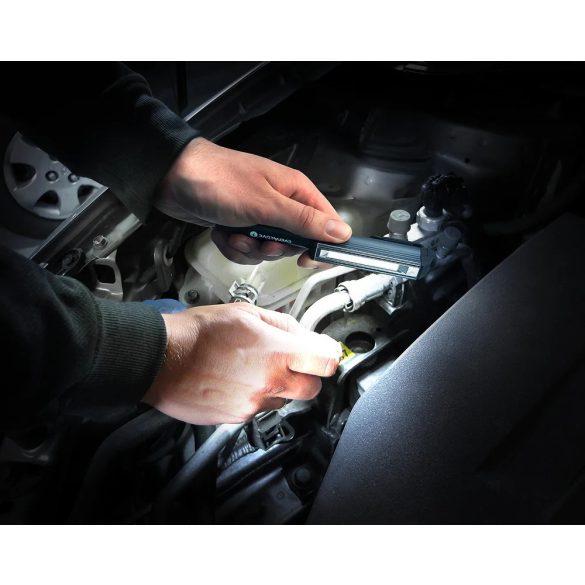 everActive WL-200 COB LED  elemlámpa mágnessel, 200 lm, 3xAAA